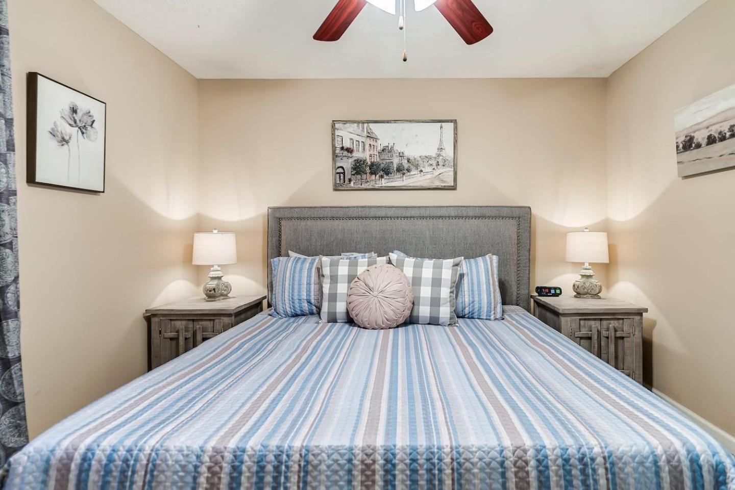 1 Mile To Pkwy, Pets, Hot Tub, Creekside, Porch Villa Pigeon Forge Exteriör bild